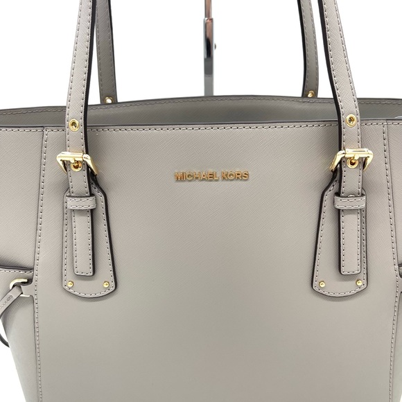 Michael Kors Voyager East Wast Tote Bag - Picture 7 of 12